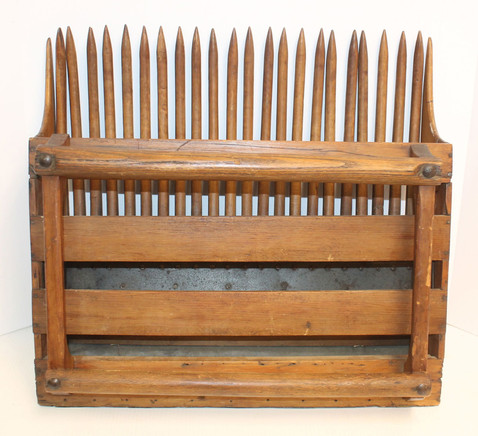 Antique wooden cranberry scoop (1 of 4)