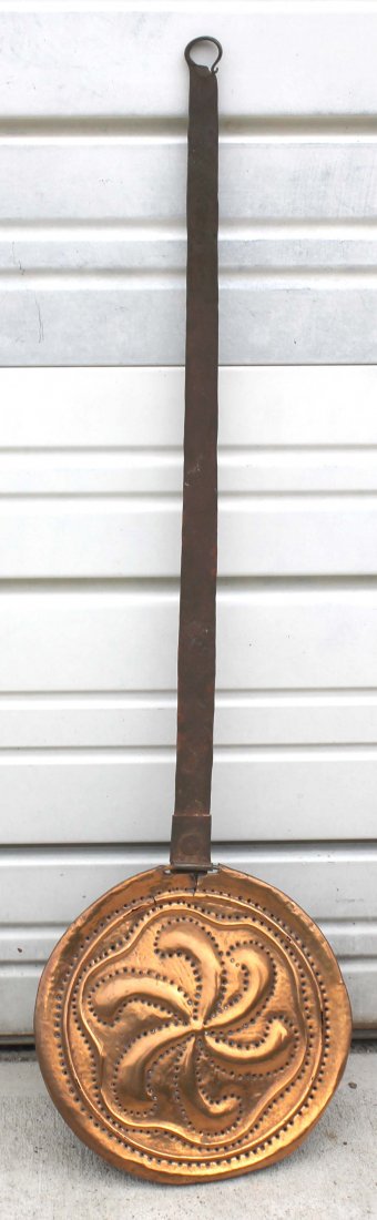 late 18thC antique iron handled bedwarmer w pierce: late 18thC antique iron handled bedwarmer w pierced copper dec lid
