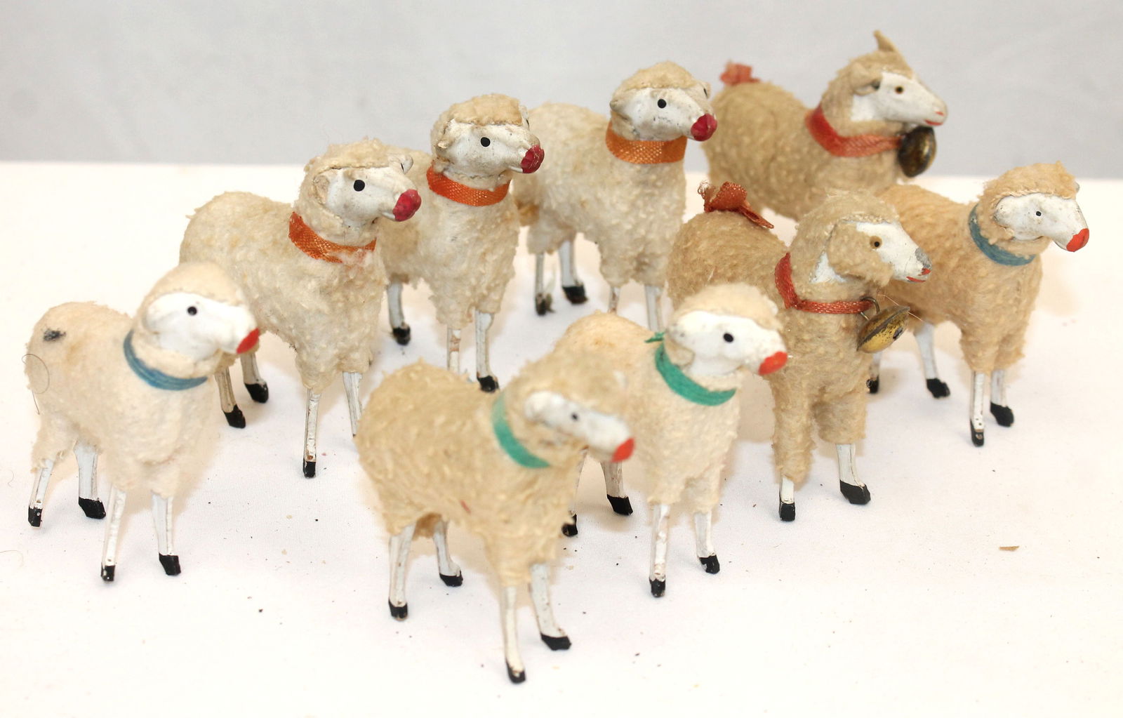 Lot of 9 Putz/sheep - approx 2 1/2" tall (1 of 7)
