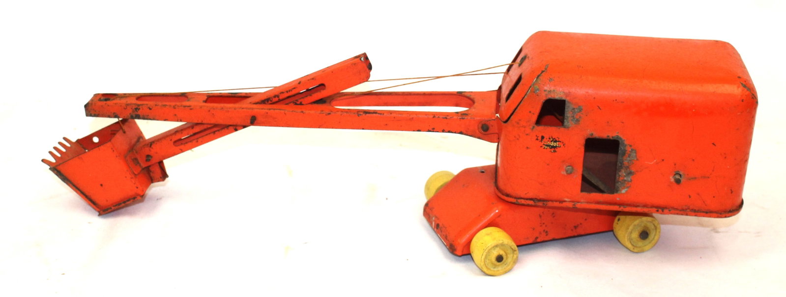 Wyandotte pressed steel steam shovel/crane - 20 1/2" long: Wyandotte pressed steel steam shovel/crane - 20 1/2" long