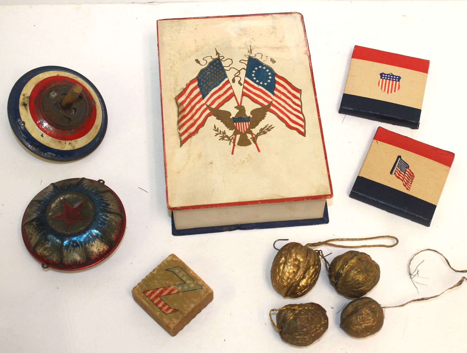 Mixed lot of red, white & blue with candy containers & toys (1 of 8)