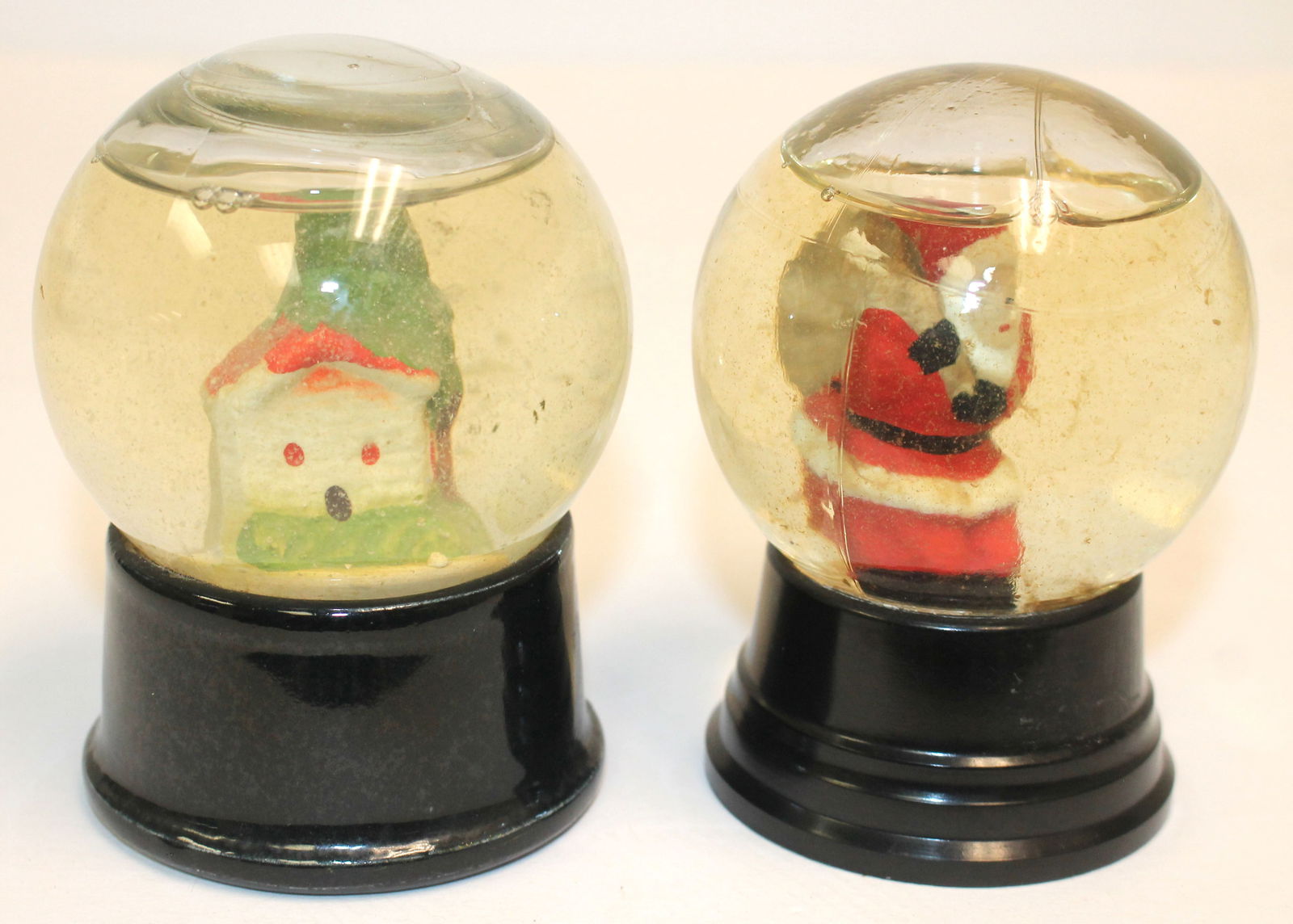 Lot of 2 vintage glass snow globes - Santa & House w a Tree - approx 4" tall (1 of 8)