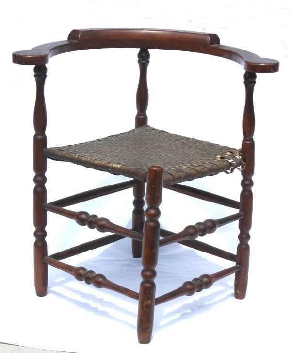ca 1730's period Wm & Mary CT corner chair in grea: ca 1730's period Wm & Mary CT corner chair in great orig maple surface featuring some tiger w great turnings & orig seat & ash stretchers - 29" tall