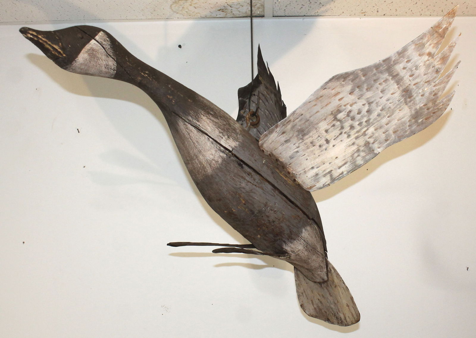 folk art wooden painted Canada Goose w tin painted wings & tail (1 of 13)