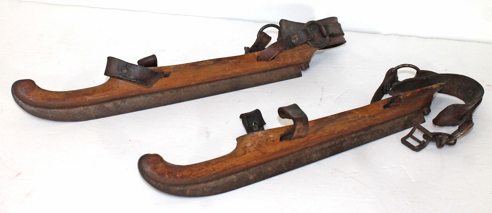 Pr of 19thC ice skates (1 of 5)