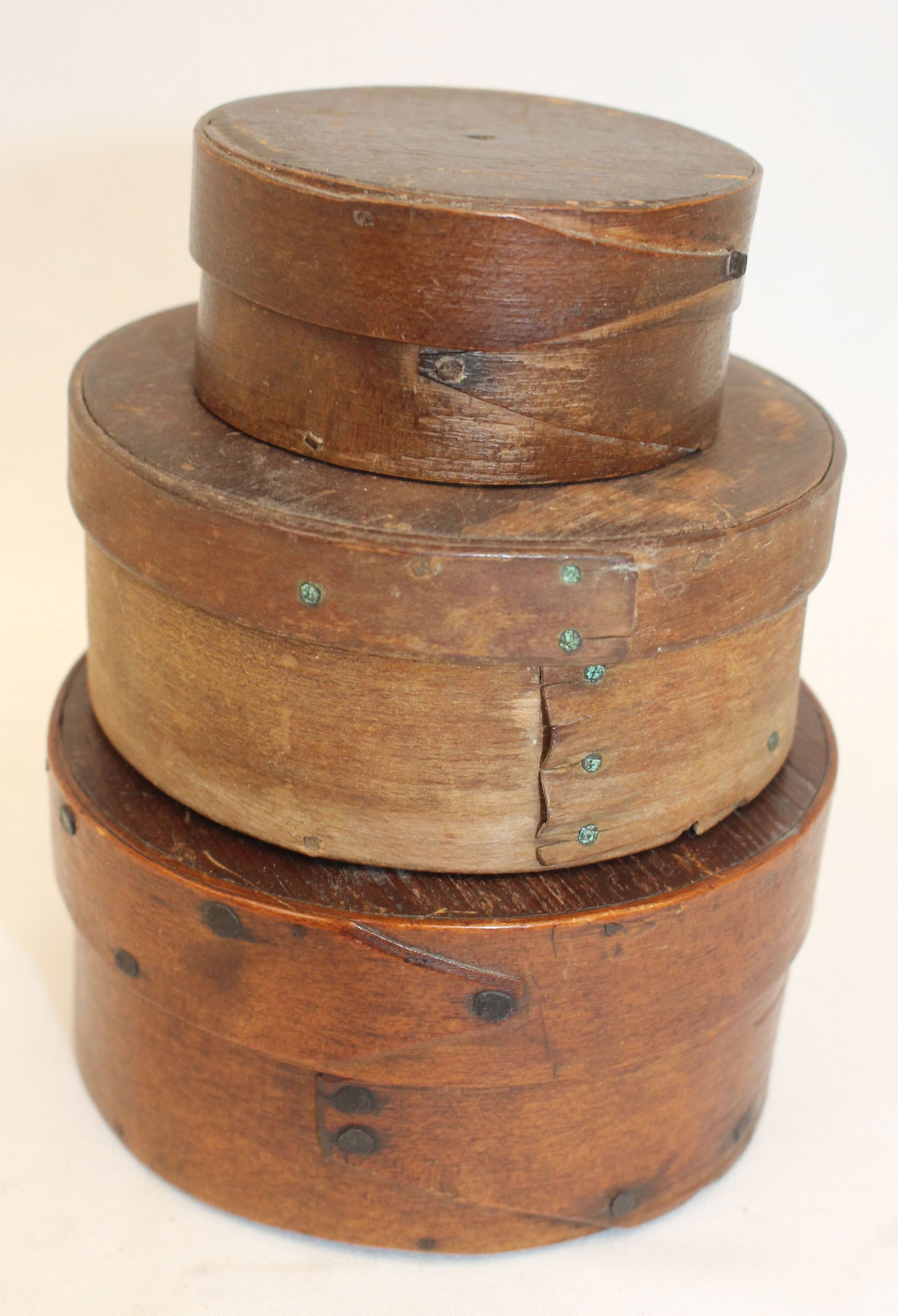 Stack of 3 small antique round pantry boxes incl 2 finger lapped - 2 3/4", 4", 4 1/2" diam (1 of 7)