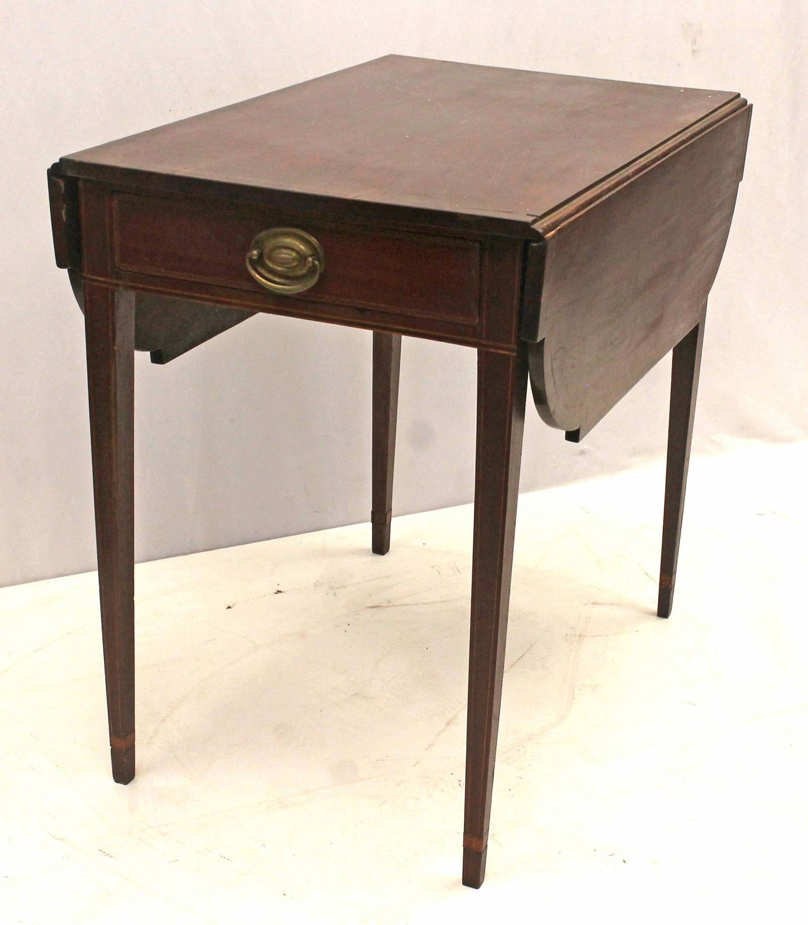 Hepplewhite 1 drawer dropleaf Pembroke table w line inlay - 29" tall x 20" wide (leaves down) x 30" (1 of 10)