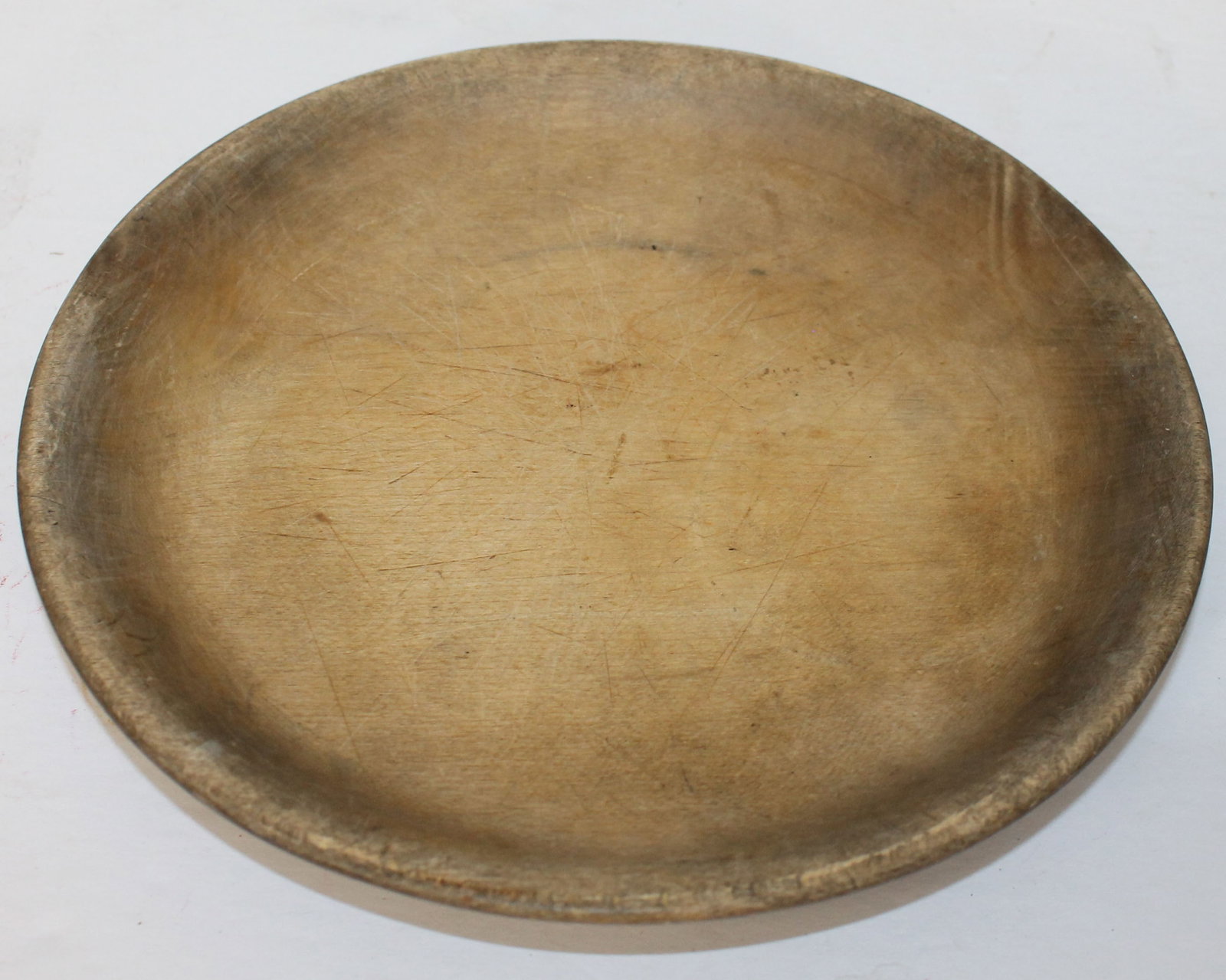 late 18th/early 19thC American maple treen plate - 7 3/4" diam (1 of 3)