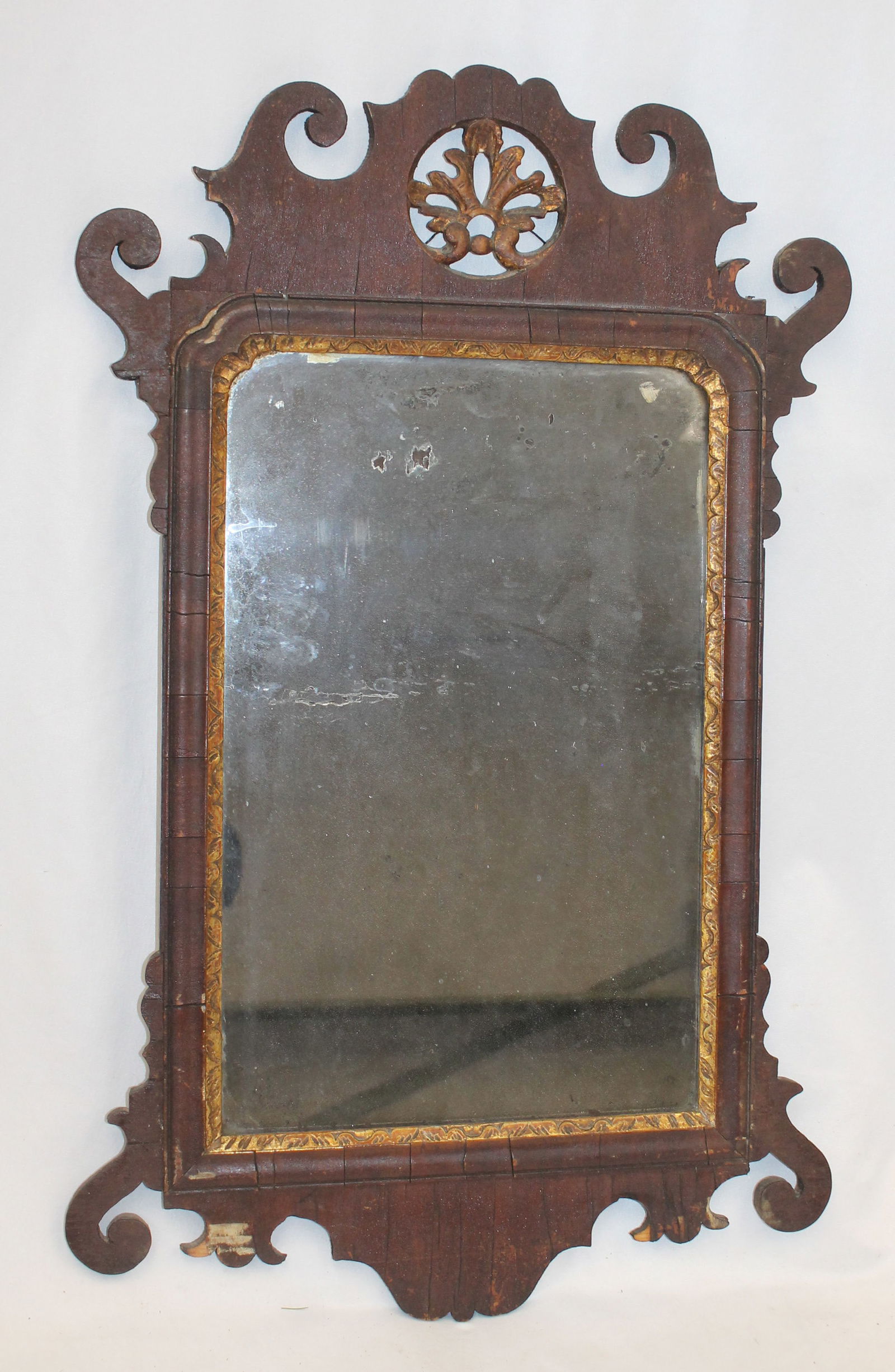 Antique QA mirror w oak leaf carved crest - as found - 27"x17" (1 of 7)