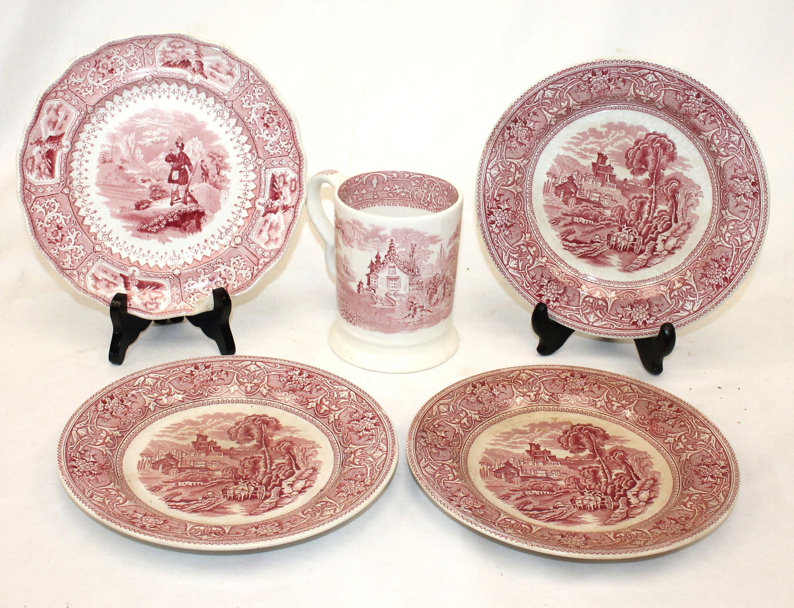 Lot of 5 pieces Staffordshire red & white transfer incl set of 4 Adams Caledonia 8 1/2" plates plus (1 of 10)