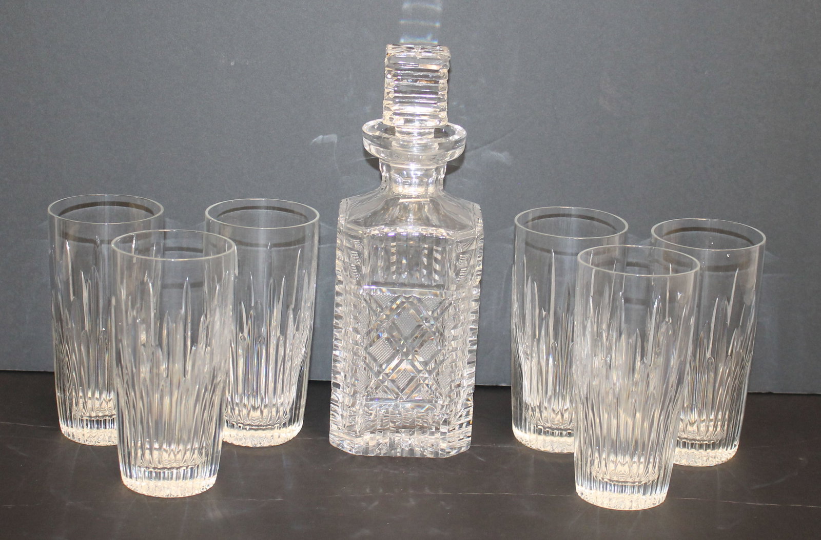 Set of 6 Waterford Crystal glasses together w a Waterford decanter (1 of 7)