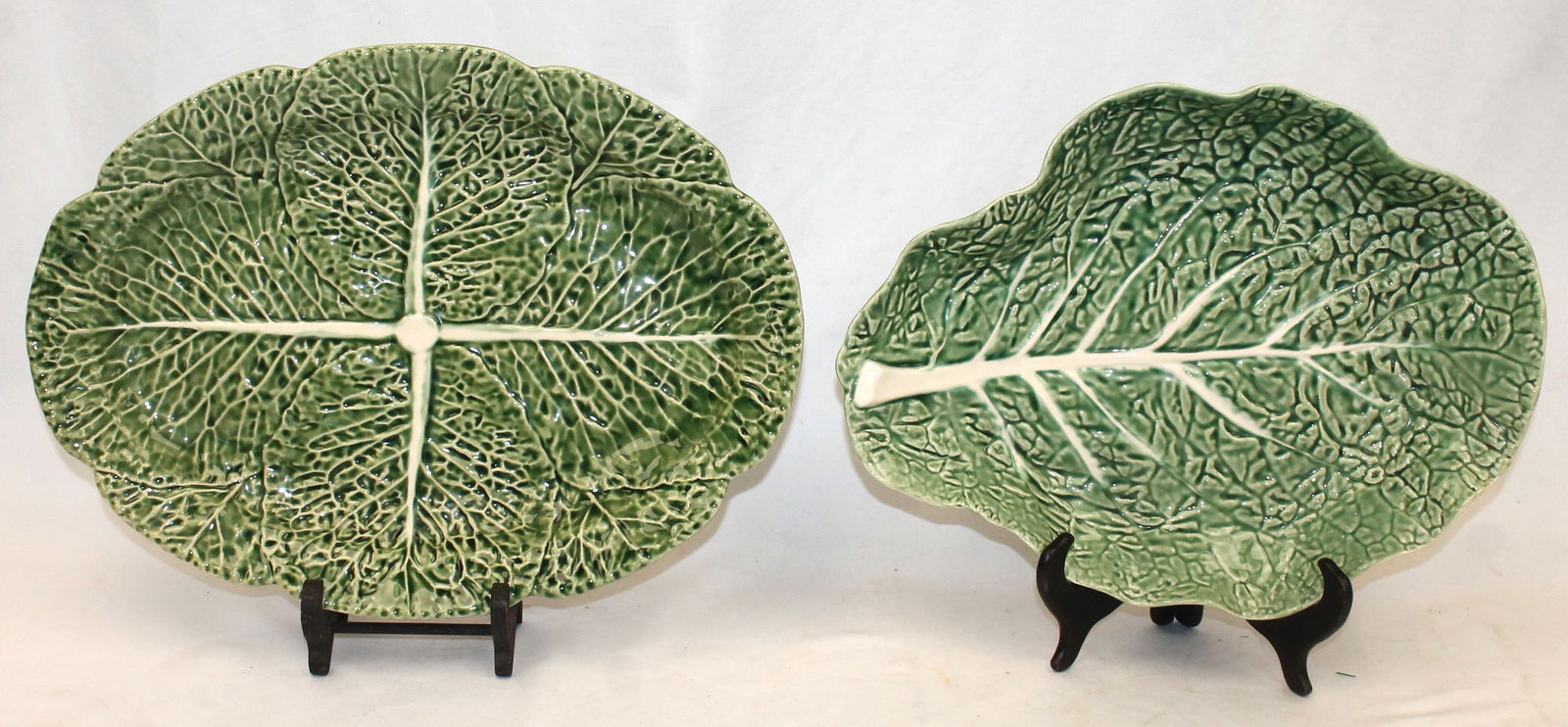 Lot of 2 Majolica Bordallo Pinheiro Cabbage Ware platters - 15"x12" & 17"x12 1/2" (1 of 5)