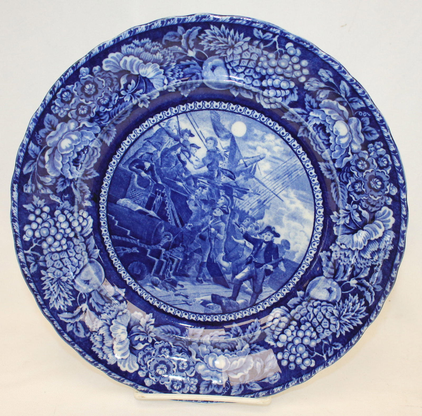 R&M Dark Blue Historical Plate "Paul Jones Captures Serapis 1779"  circa 1893-1938 - 10" diam (1 of 4)