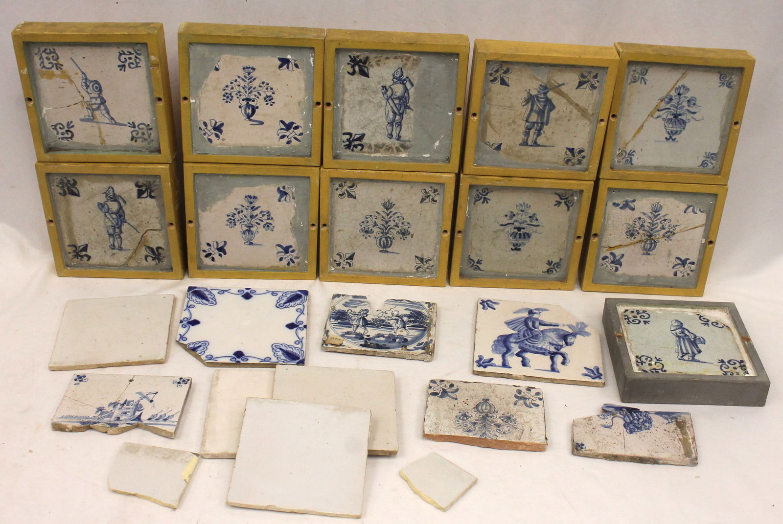 Lot of Delft tiles incl 11 in wooden frames - approx 6 1/2" square plus some loose in as found (1 of 9)