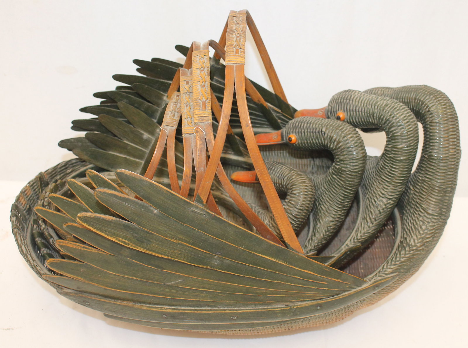 Interesting nest of 4 swan form baskets - 10", 12, 14" & 17" long (1 of 7)