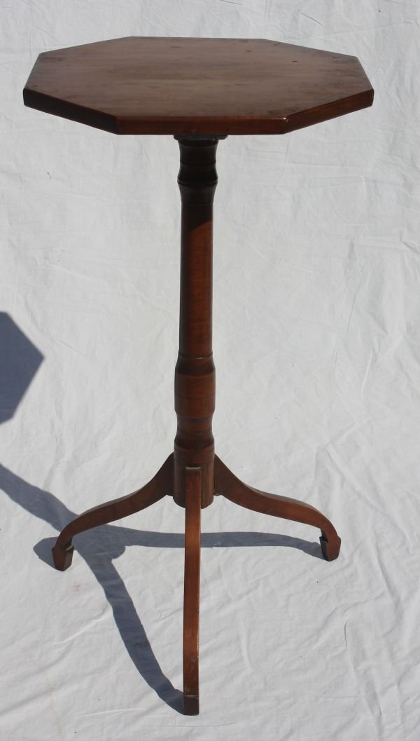 ca 1800-1820 maple 8 sided top tall spider leg can: ca 1800-1820 maple 8 sided top tall spider leg candlestand - 16" top x 29" tall