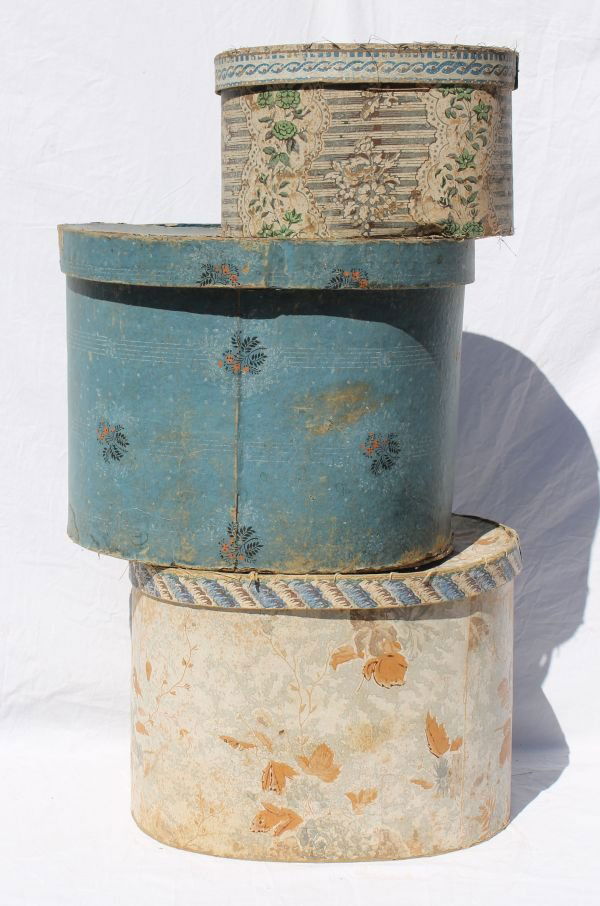 large lot of 3 very early wallpaper boxes - 12", 1: large lot of 3 very early wallpaper boxes - 12", 15" & 16"