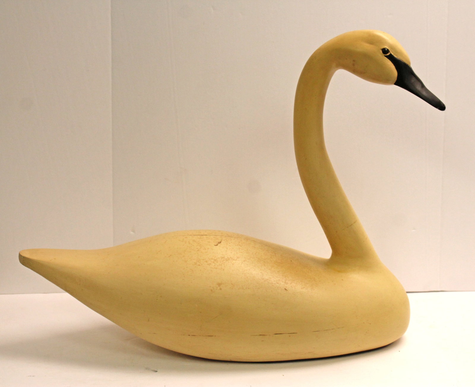 Dann Sears carved & painted hollow white swan - 26" long x 21" tall: Dann Sears carved & painted hollow white swan - 26" long x 21" tall