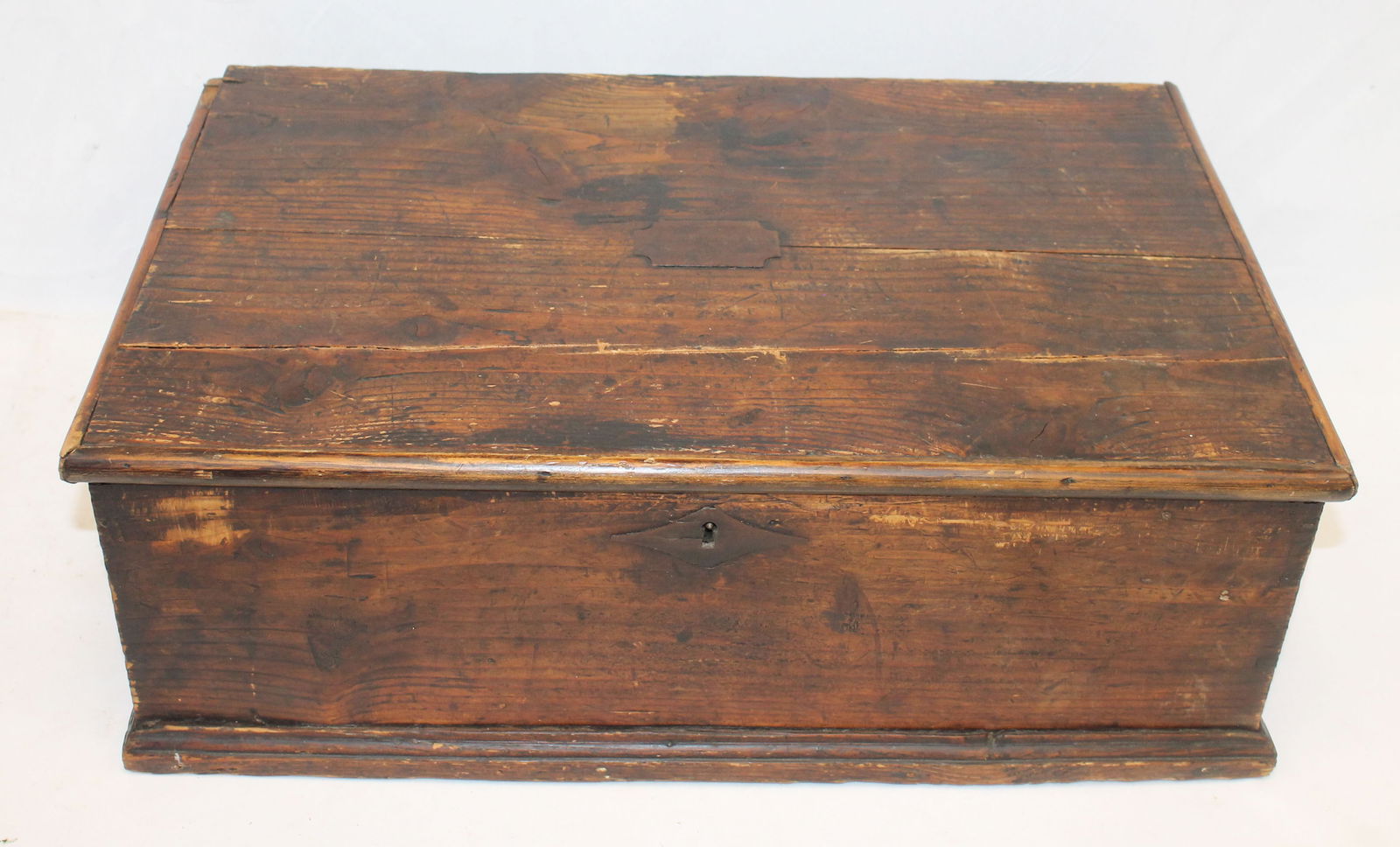early 19thC lift top box w till in natural surface - as found - 7" tall x 18 3/4" wide x 12 3/4" (1 of 8)