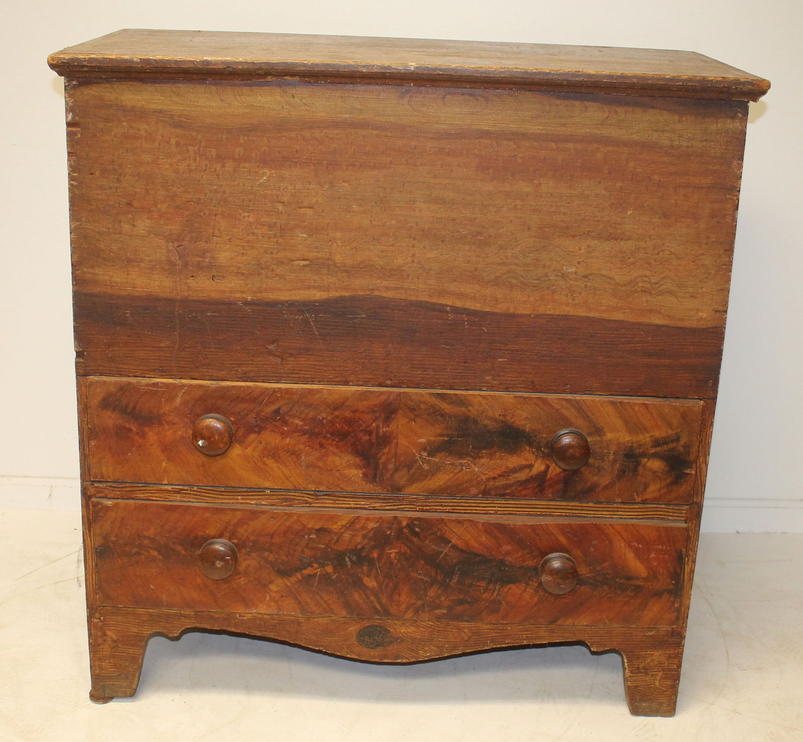 Antique 2 drawer blanket chest in grain paint dec - 39" tall x 38" wide x 19" deep (1 of 13)