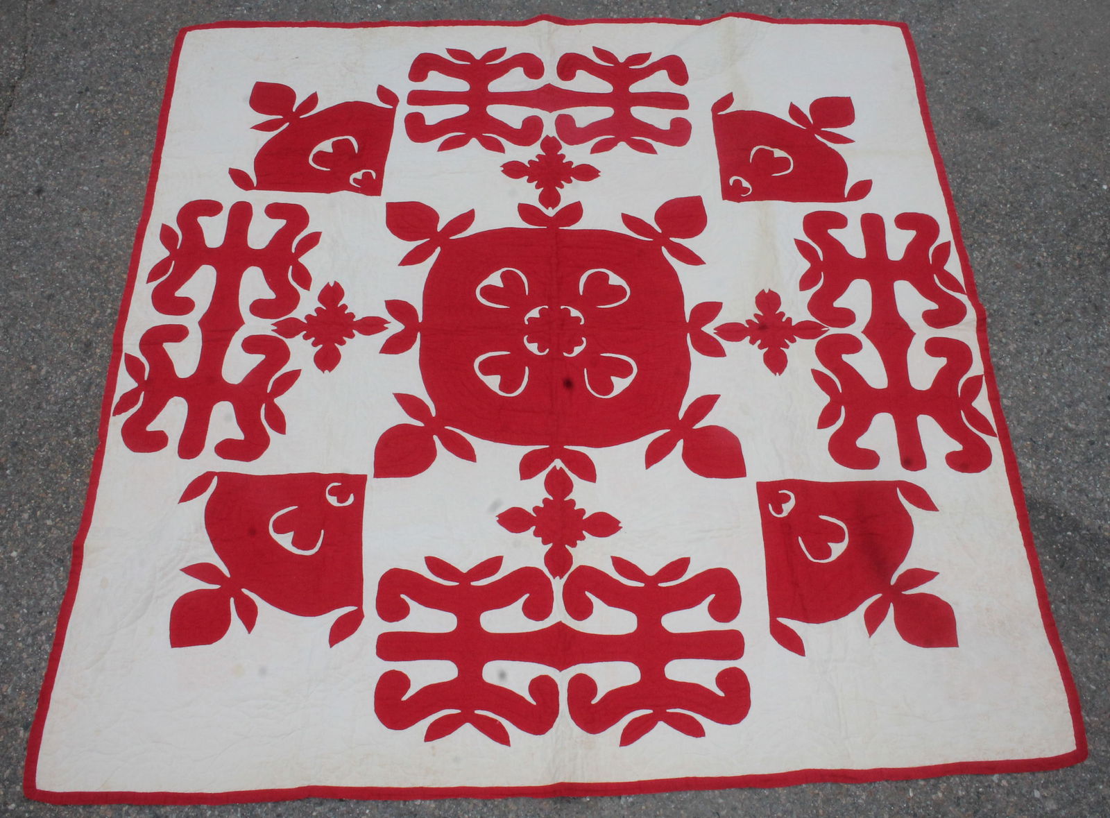 Red & white Hawaiian pattern quilt - 78"x78" (1 of 6)