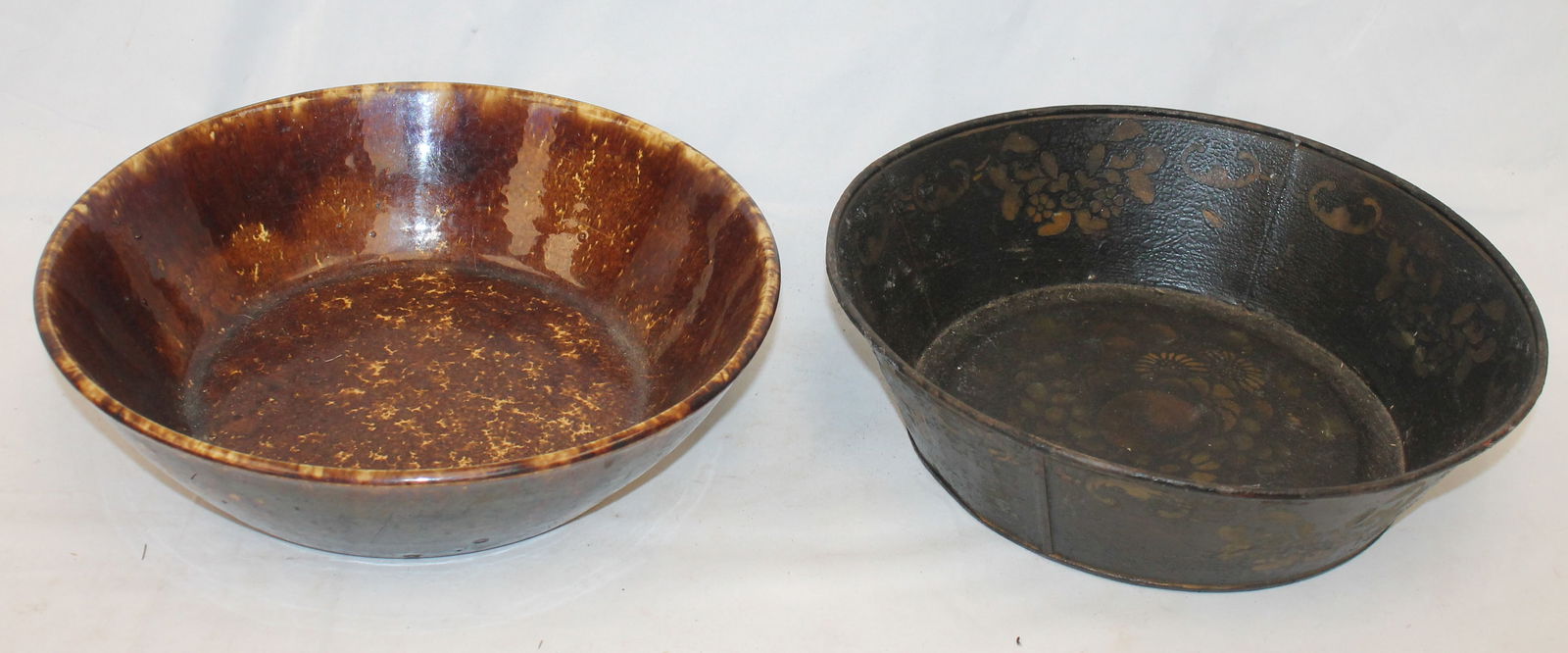 Lot of 2 milk pans - a 12 1/2" Rockingham & a 12" tole (1 of 7)