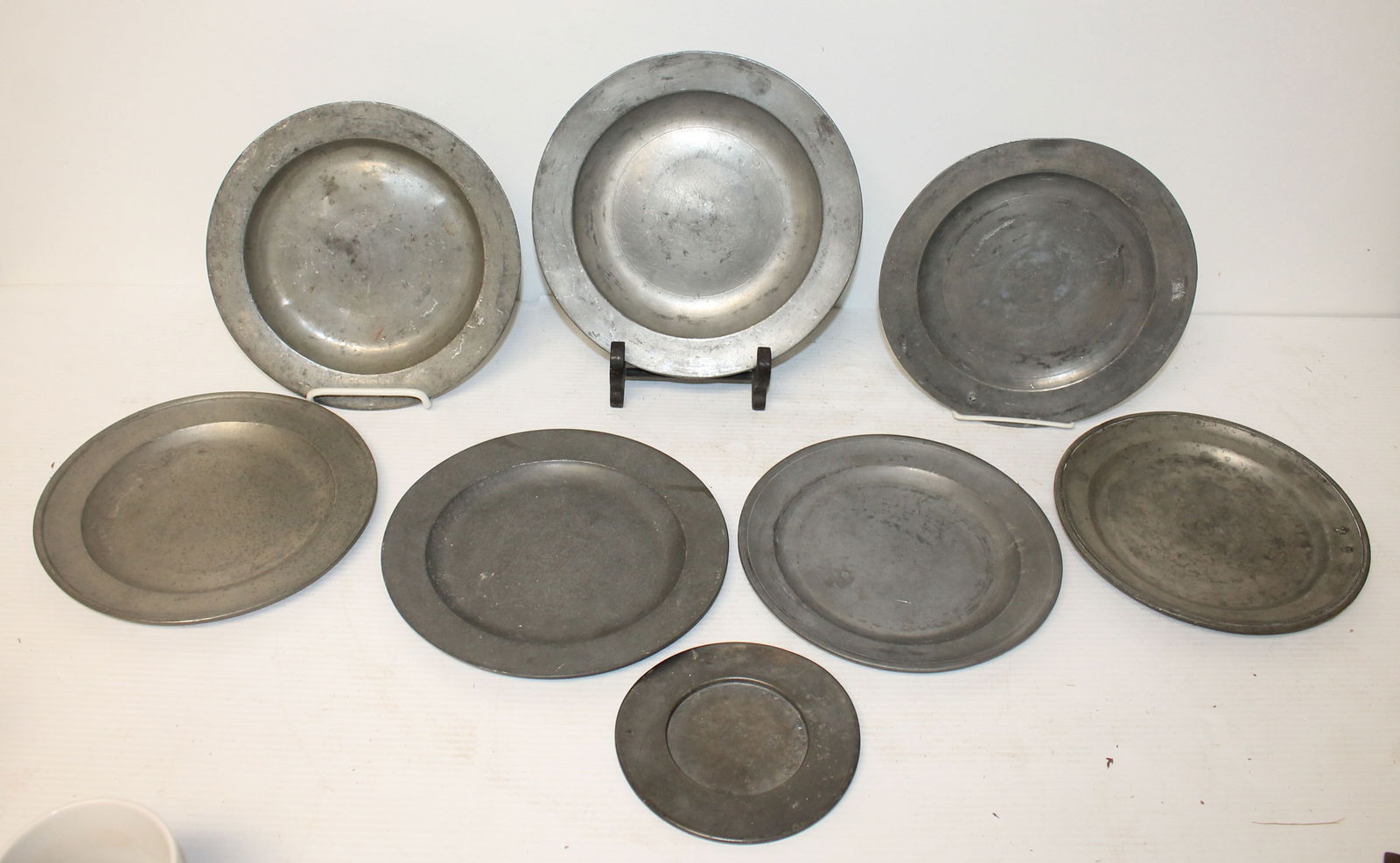 Lot of 8 antique pewter plates - 5 1/2" - 9" diam (1 of 16)