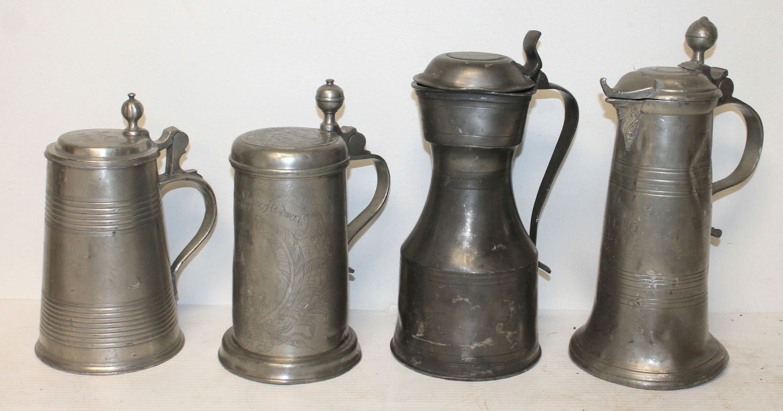 Lot of 4 antique pewter tankards (1 of 17)
