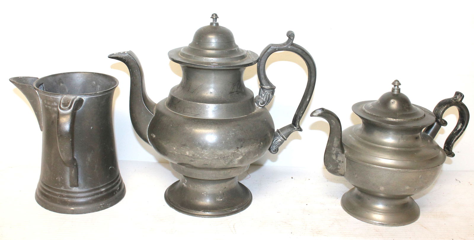Lot of 3 antique pewter vessels incl coffee pot, tea pot & pitcher (1 of 9)
