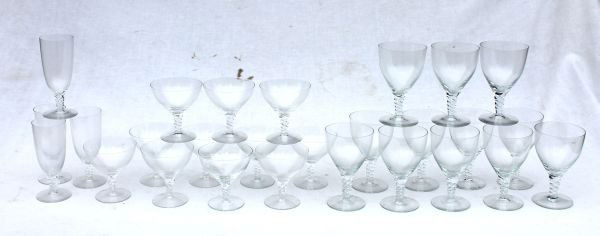 26 pc unsgnd Orrefors Swedish glass "Twist" pattern: 26 pc unsgnd Orrefors Swedish glass "Twist" pattern stemware set