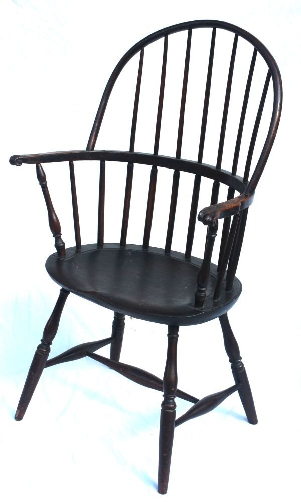very fine 18thC Windsor sack back knuckle armchair: very fine 18thC Windsor sack back knuckle armchair