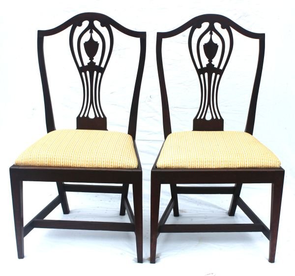pr of ca 1790 Hepplewhite period carved cherry din: pr of ca 1790 Hepplewhite period carved cherry dining chairs from Hartford, CT by Kneeland & Adams