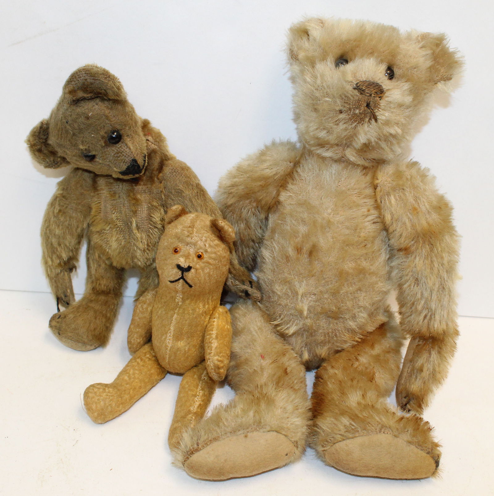 Lot of 3 antique/vintage jointed teddy bears - approx 6"-10" tall (1 of 5)