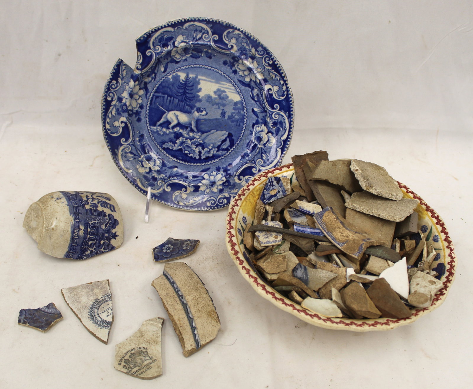 Interesting lot of porcelain, china & pottery broken pieces/shards: Interesting lot of porcelain, china & pottery broken pieces/shards