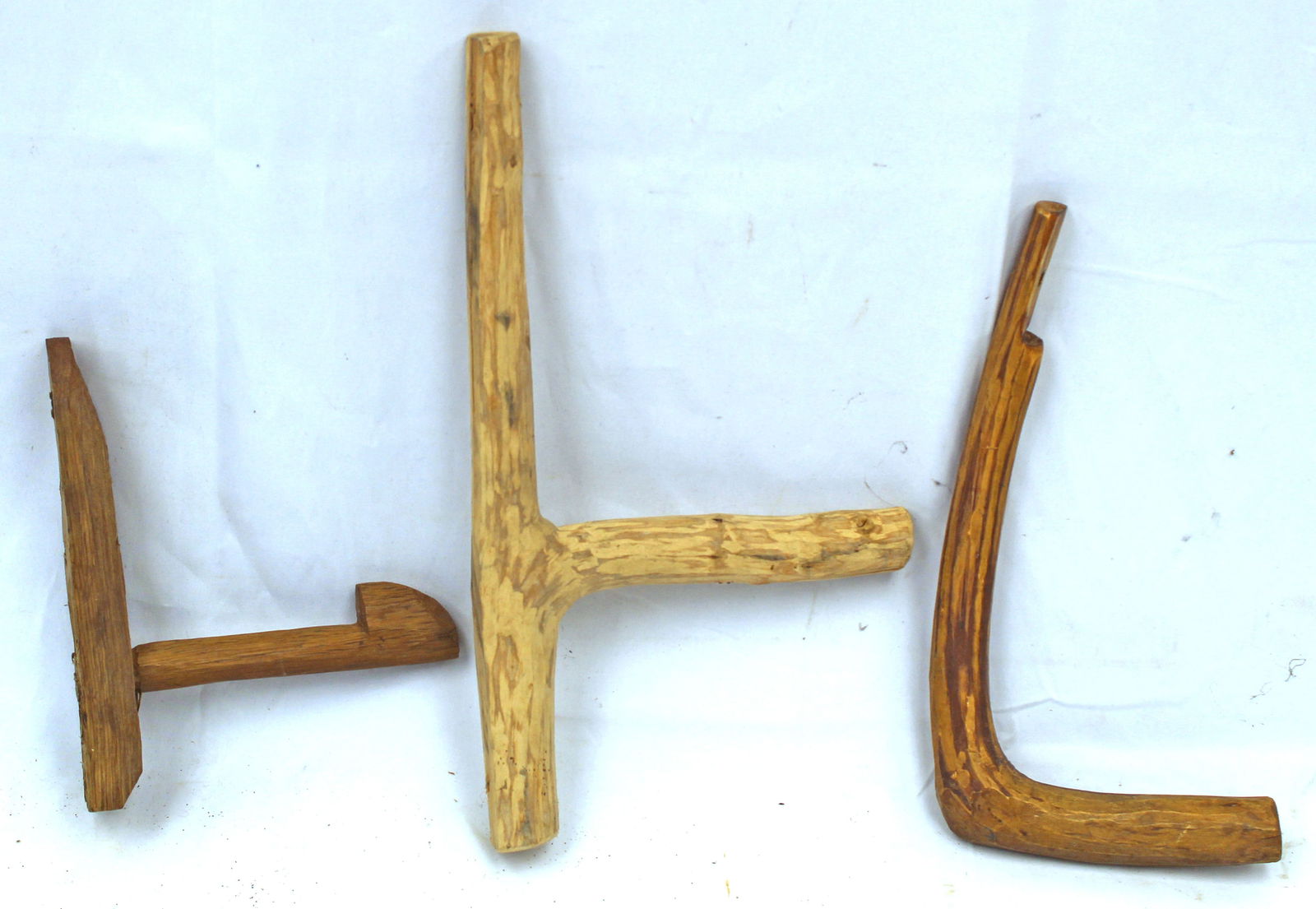Lot of 3 antique wooden barn hooks: Lot of 3 antique wooden barn hooks