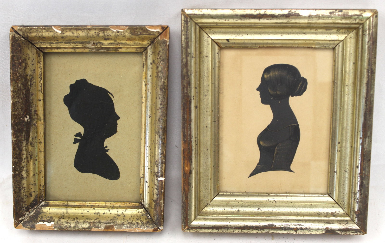 Lot of 2 antique silhouettes of women: Lot of 2 antique silhouettes of women