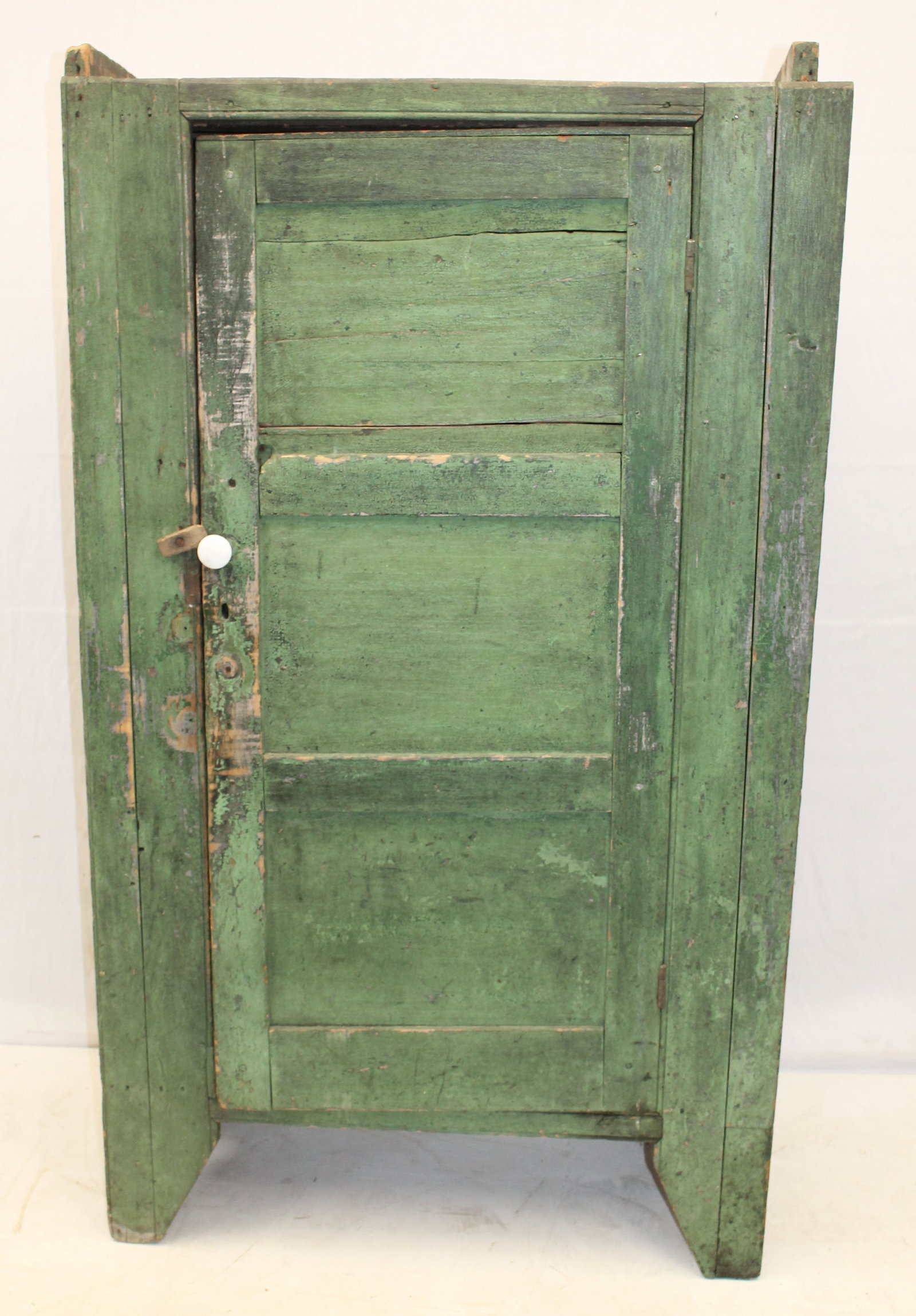 Antique 1 door cupboard in green paint - 63" tall x 36 1/4" wide x 17" deep: Antique 1 door cupboard in green paint - 63" tall x 36 1/4" wide x 17" deep