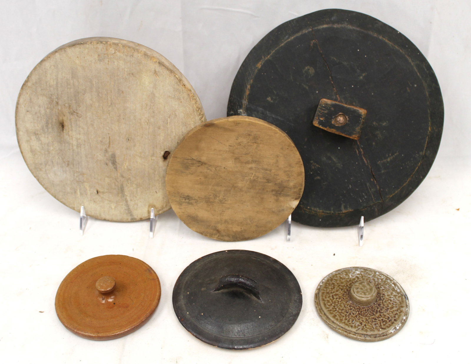 Lot of 6 antique lids - 3 wooden & 3 pottery -: Lot of 6 antique lids - 3 wooden & 3 pottery -