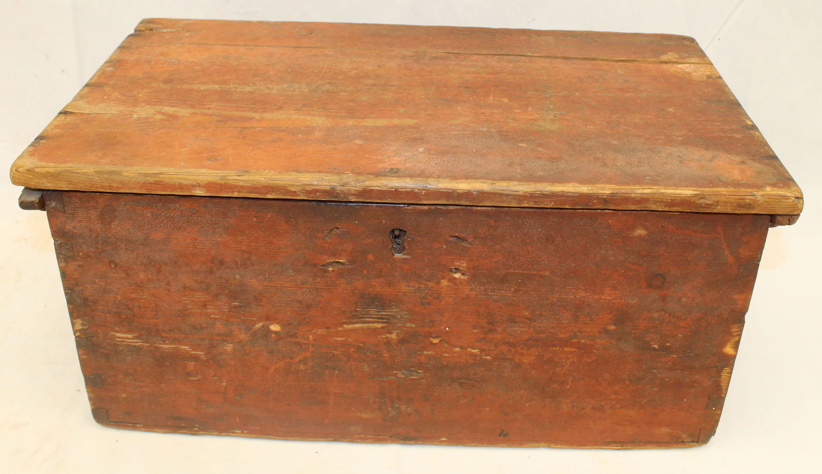 Antique wooden box in red paint w misc implements inside incl whisk broom, clay pipes, spools, wick (1 of 11)