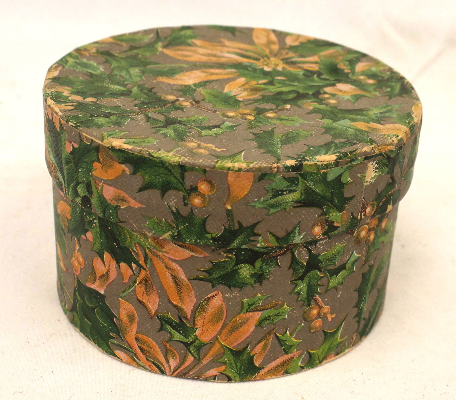 Antique small round wallpaper box - 2 1/4" tall x 3 3/4" diam (1 of 5)
