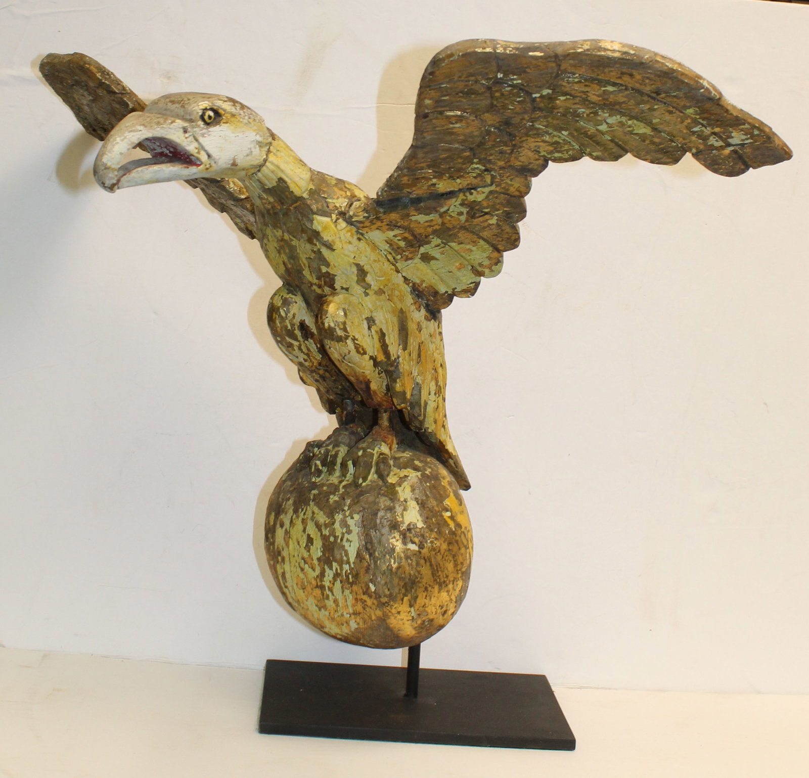 Great folk art carved painted antique Pilot House Eagle from Marblehead, MA - 20" tall x 24" wing (1 of 13)