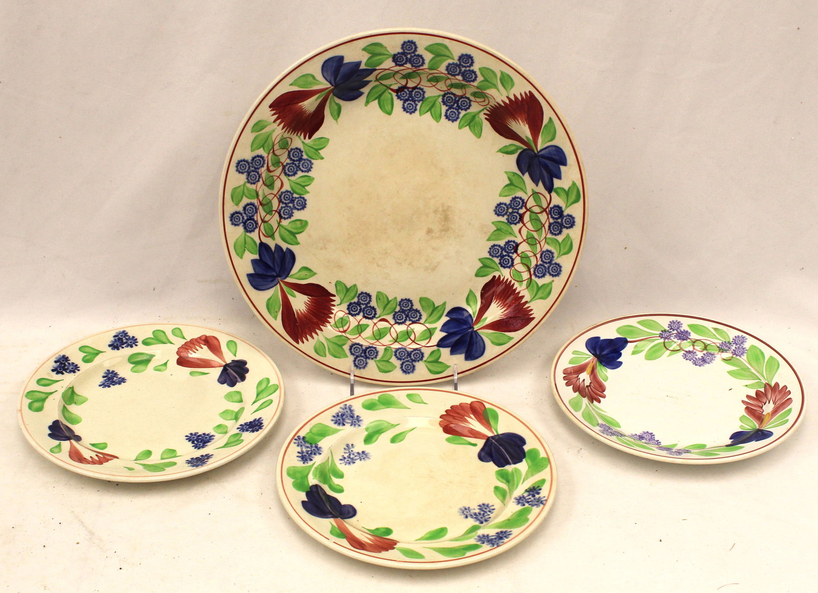Lot of 4 pieces of Stick Spatterware incl 3 plates & a charger (1 of 7)