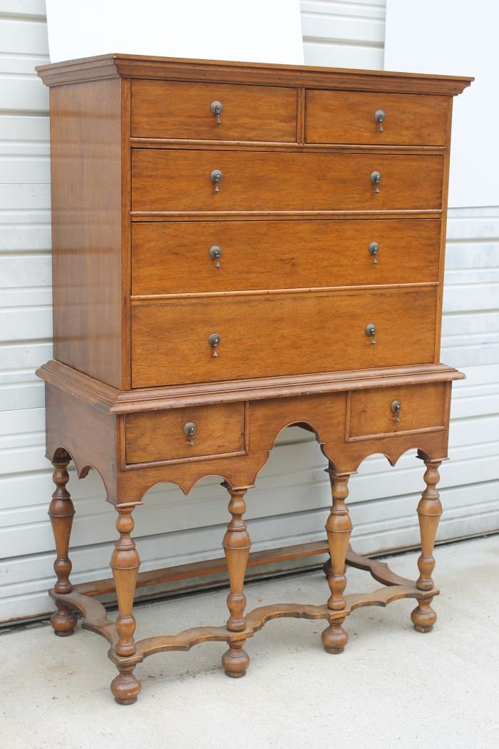 18thC Wm & Mary 2 pc New England highboy - 62" tal: 18thC Wm & Mary 2 pc New England mahogany highboy - 62" tall