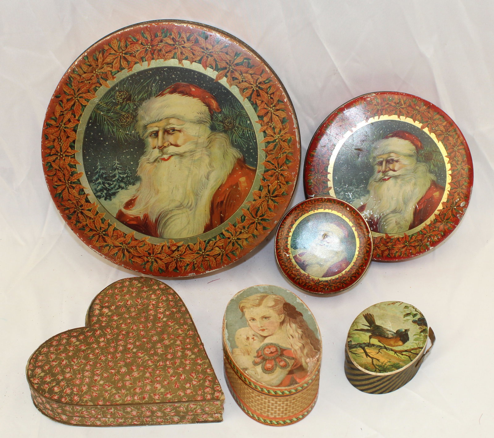 Lot of 7 vintage Christmas tins & boxes - 4"- 10" diam (1 of 6)