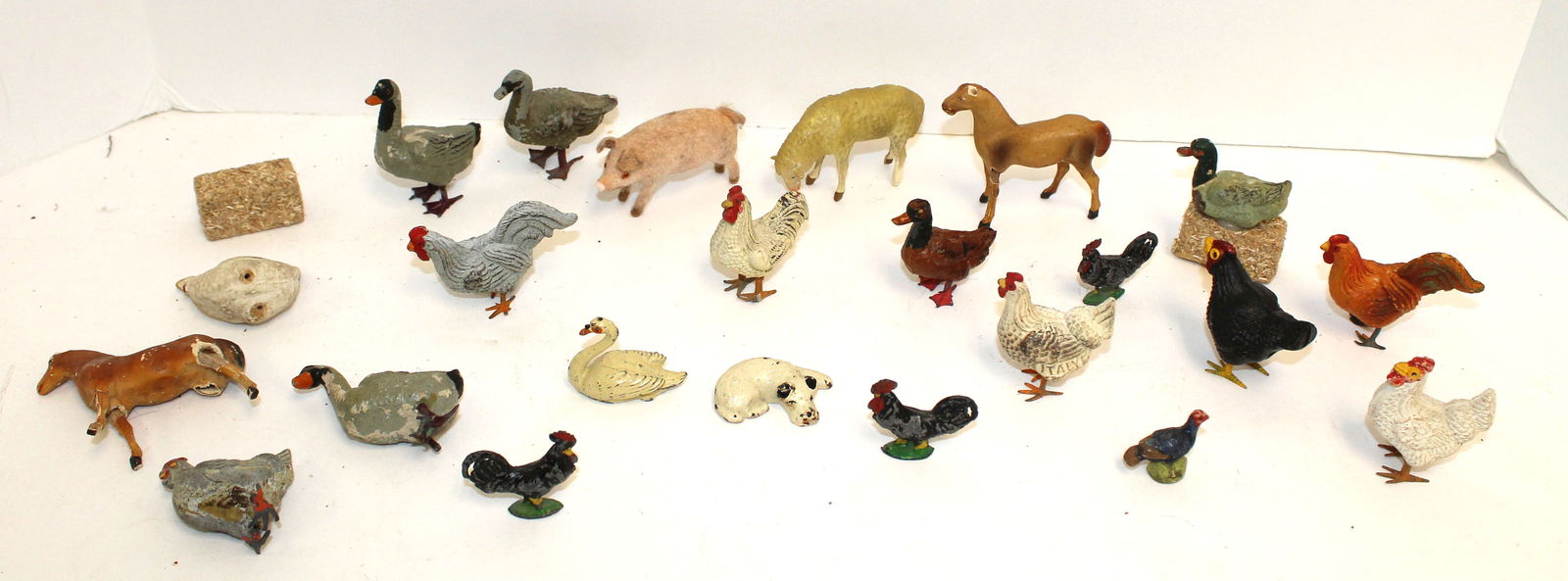 Lot of metal & composite, etc animals - chickens, horses, pigs, sheep, etc (1 of 8)