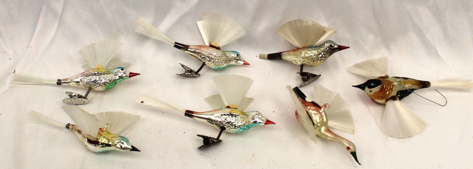 Lot of 7 glass bird ornaments w spun glass wings (1 of 6)