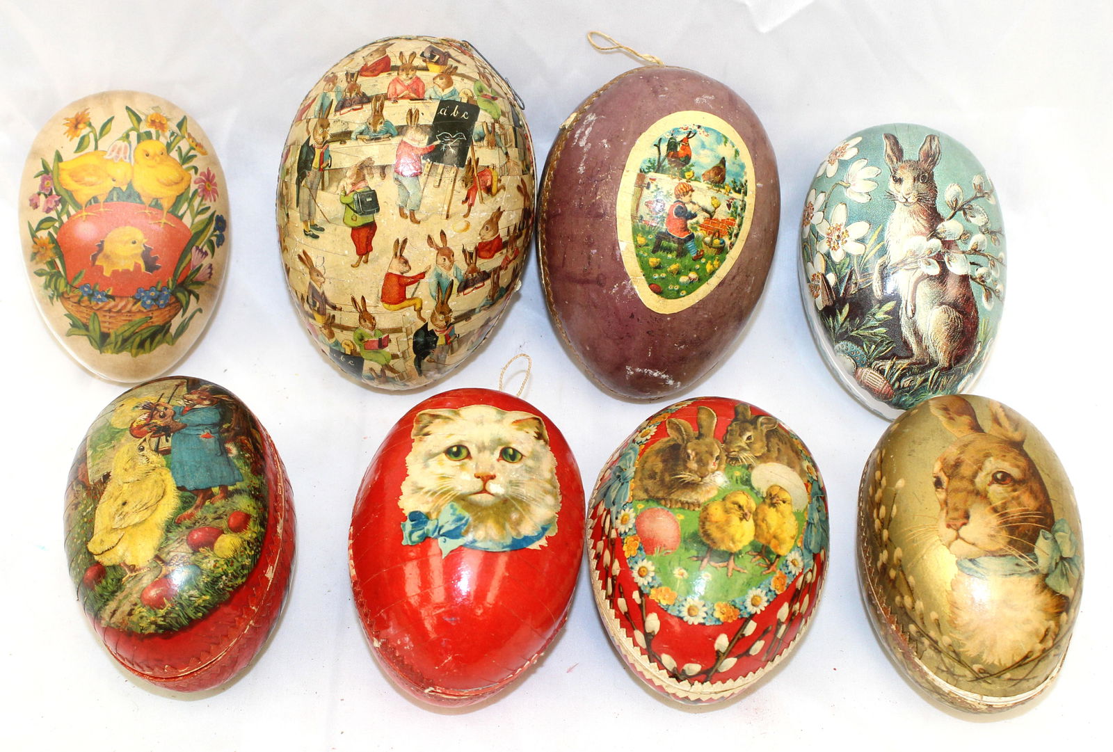 Lot of 8 vintage papier mache medium sized Easter eggs (1 of 6)