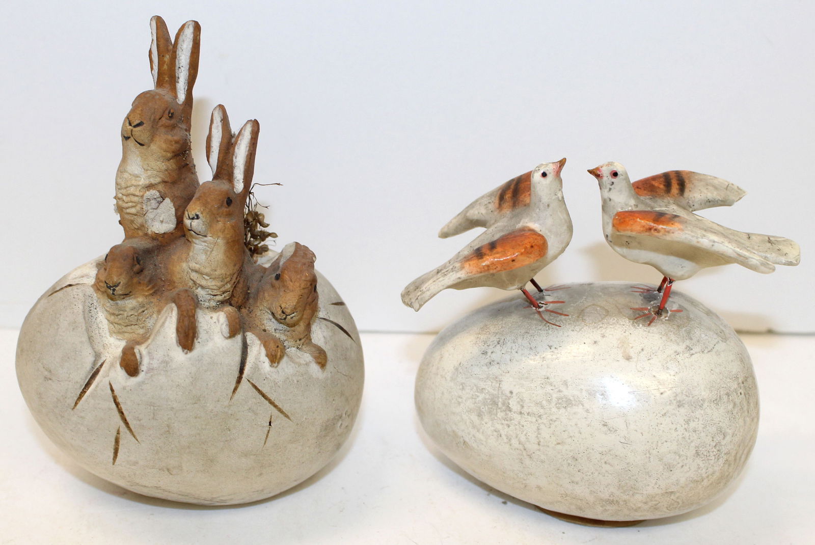 Lot of 2 vintage Easter egg candy containers w bunnies & doves - approx 4"- 4 1/2" (1 of 11)