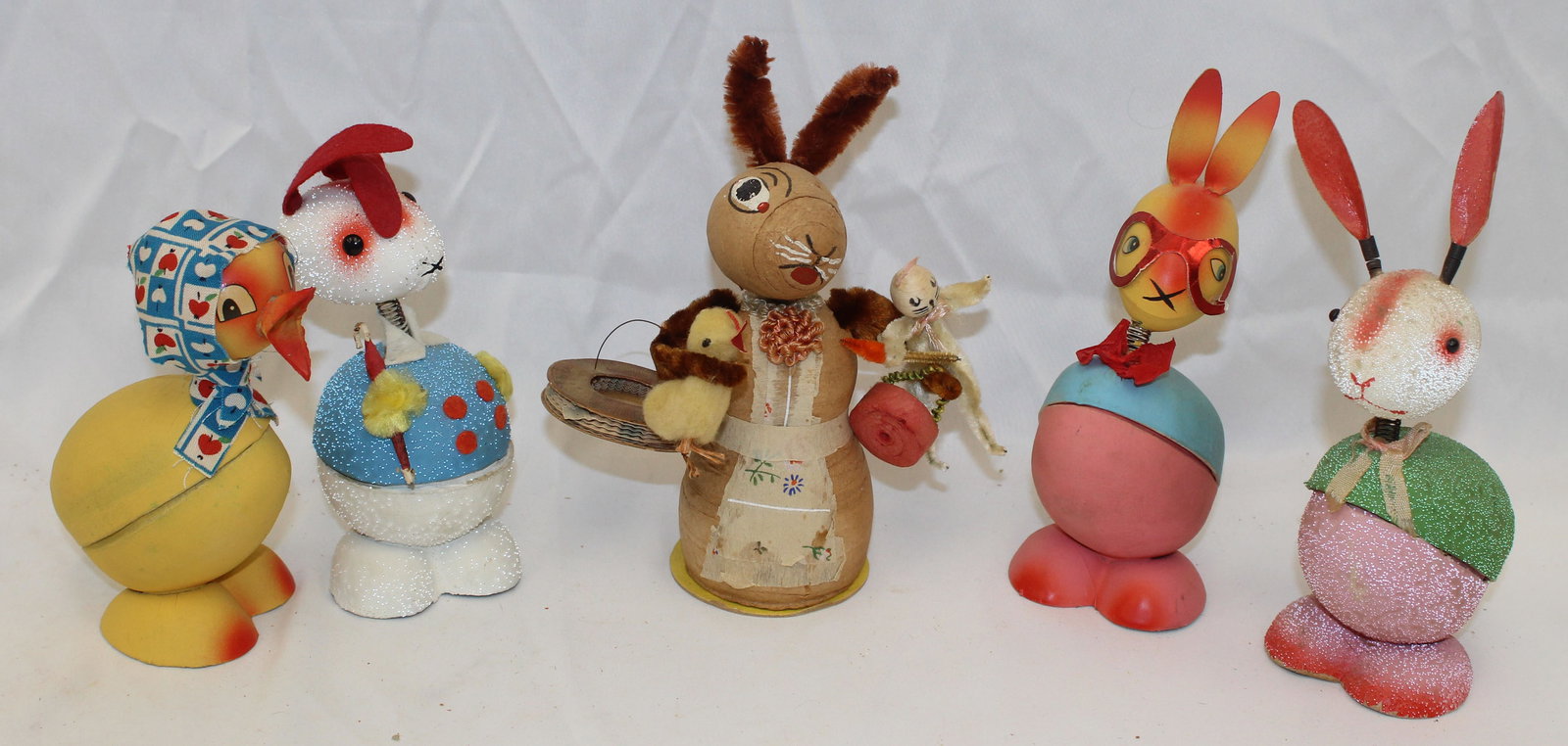 Easter lot of German rabbits & ducks bobble head candy containers (1 of 5)