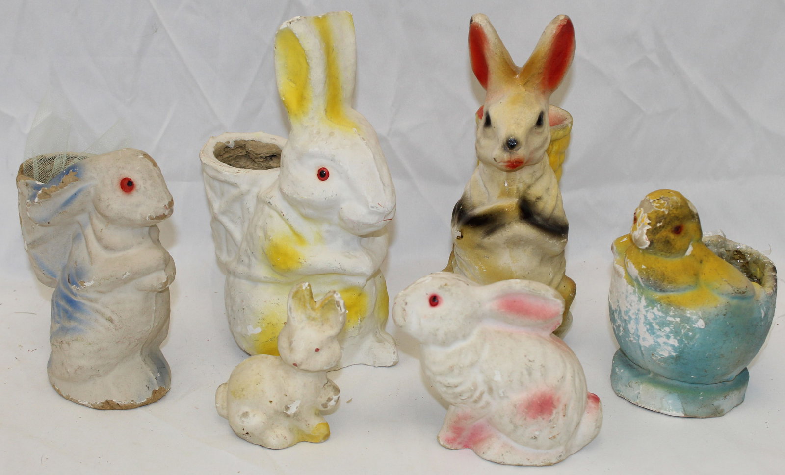 Easter lot of papier mache/pulp rabbits & ducks candy containers (1 of 5)